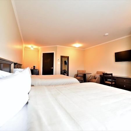 Motel L'Abri Carleton-sur-Mer Екстериор снимка
