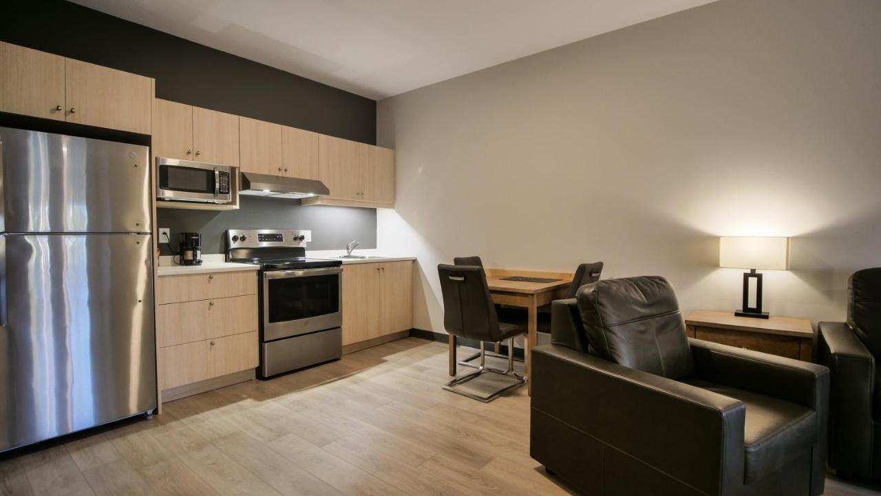 Motel L'Abri Carleton-sur-Mer Екстериор снимка