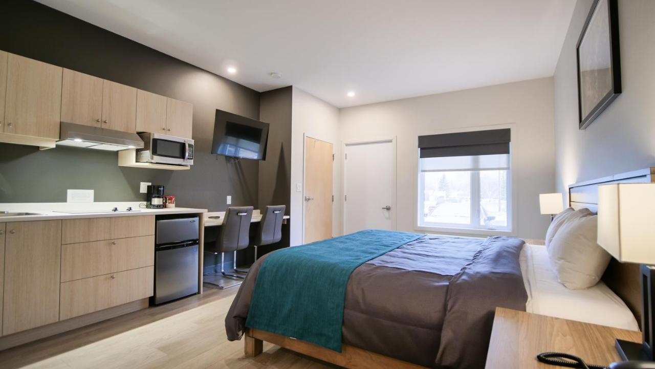 Motel L'Abri Carleton-sur-Mer Екстериор снимка